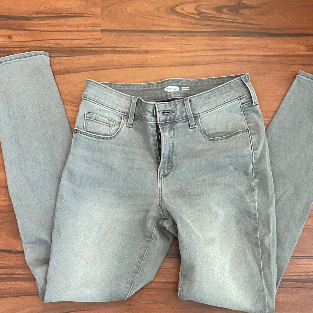 Old Navy Women's Light Gray Skinny Jeans